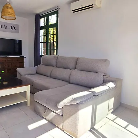 Casa Kerrie, Private&communal Pools, Sunny Terrace, Air Conditioning *