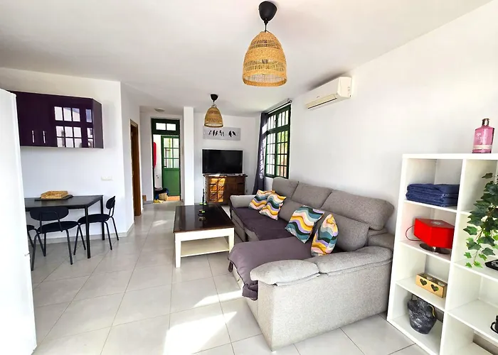 Feriehus Casa Kerrie, Private And Communal Pools, Sunny Terrace, Air Conditioning *